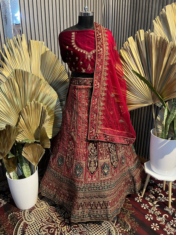 Royal Rajwadi Bridal Lehenga Choli With Single Dupatta