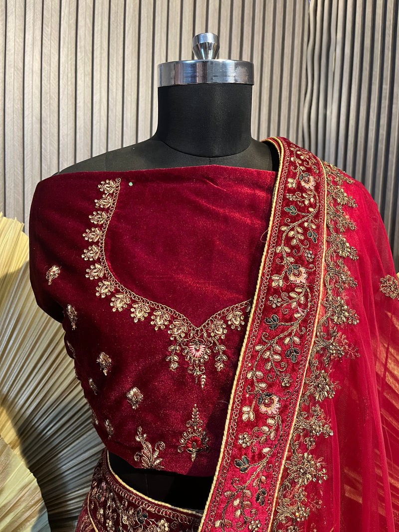 Royal Rajwadi Bridal Lehenga Choli With Single Dupatta