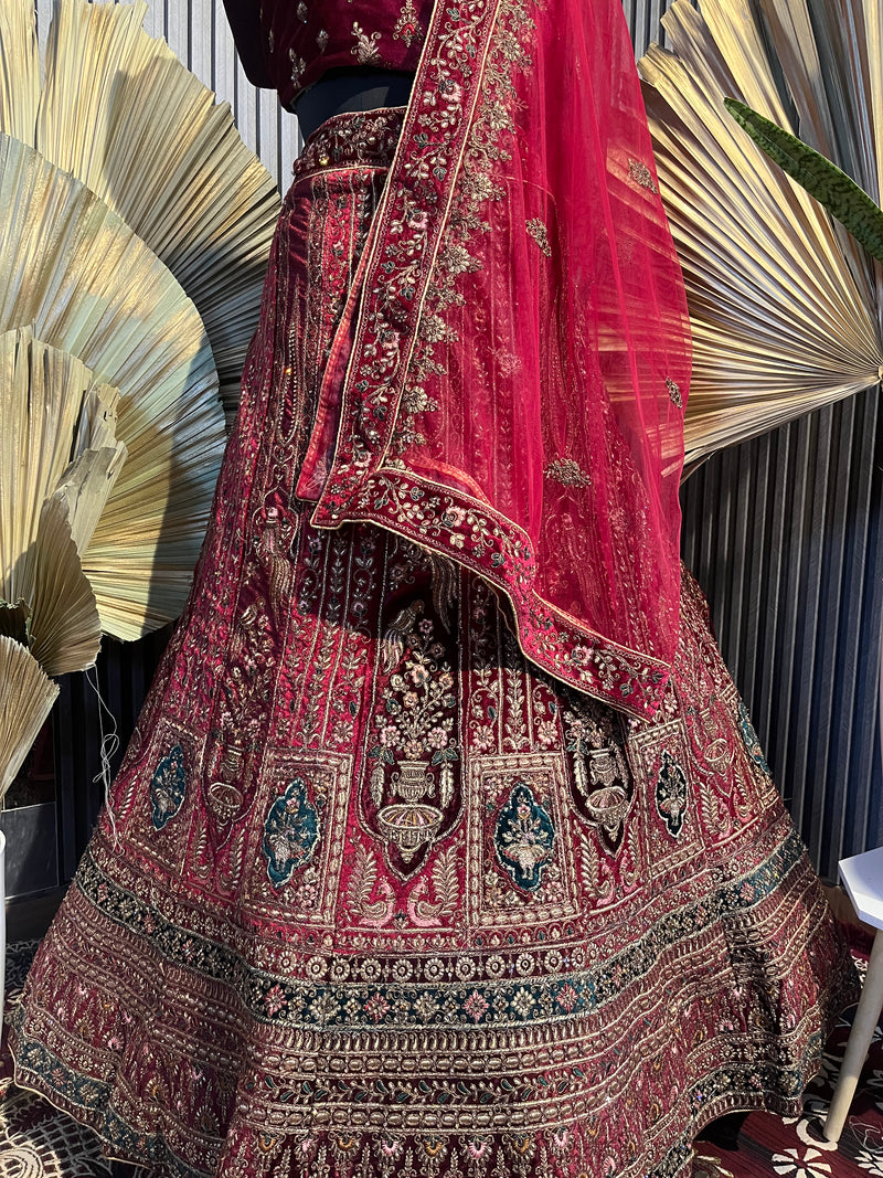 Royal Rajwadi Bridal Lehenga Choli With Single Dupatta