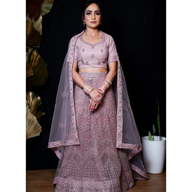 Elegant zari embroided Lehenga - Swain couture